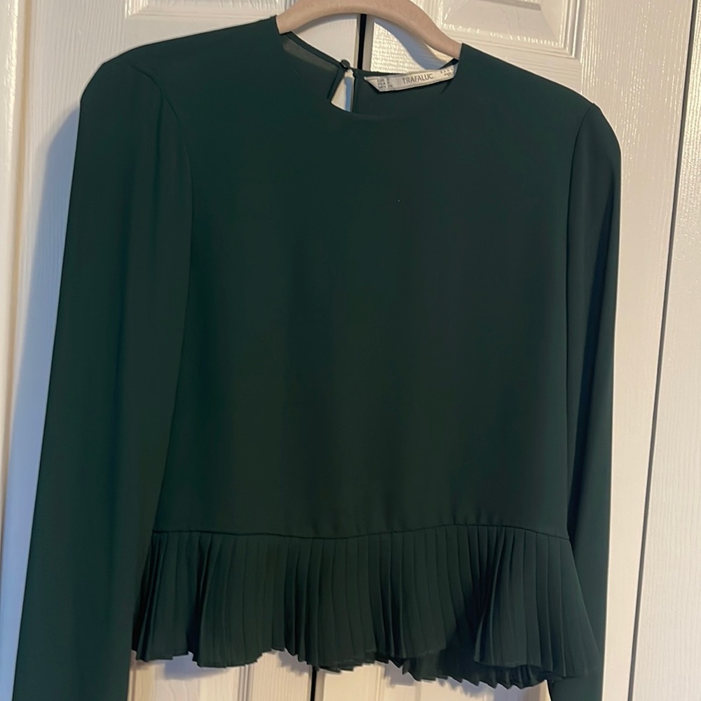 Zara Trafaluc collection long sleeve shirt in green size Small NWOT